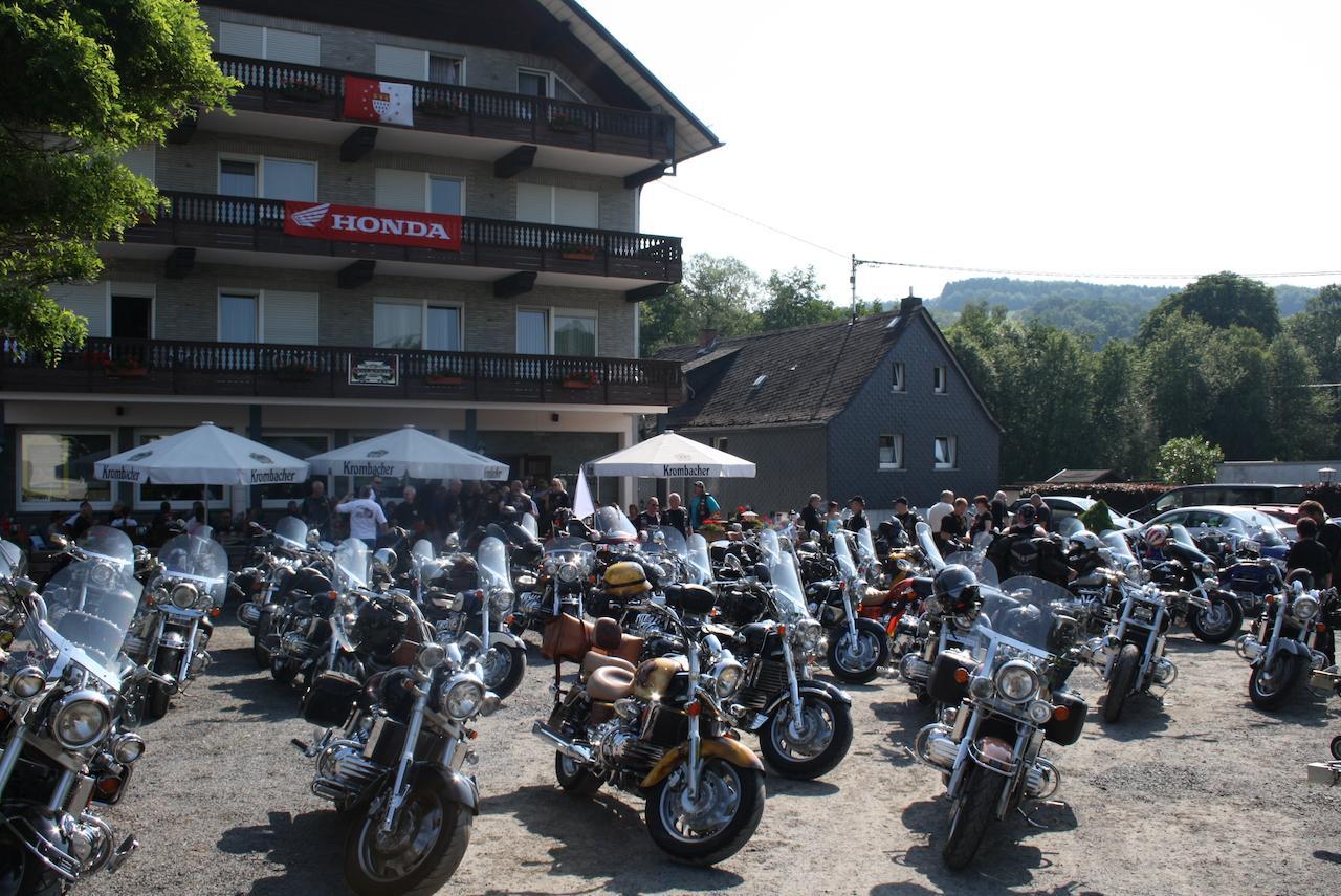 Gasthaus Zur Quelle Bad Marienberg Exteriér fotografie